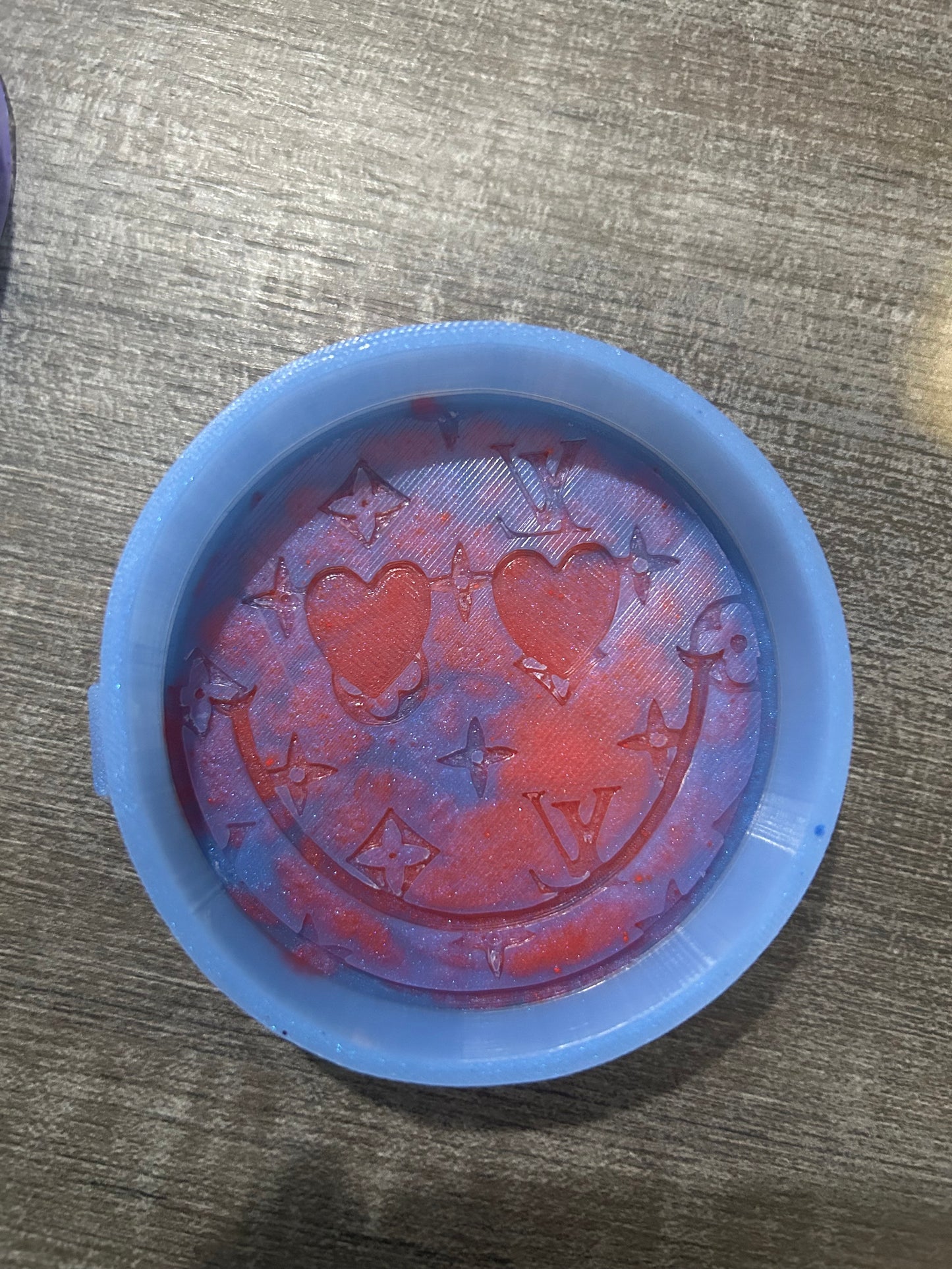 LV smiley freshie(pre-order)