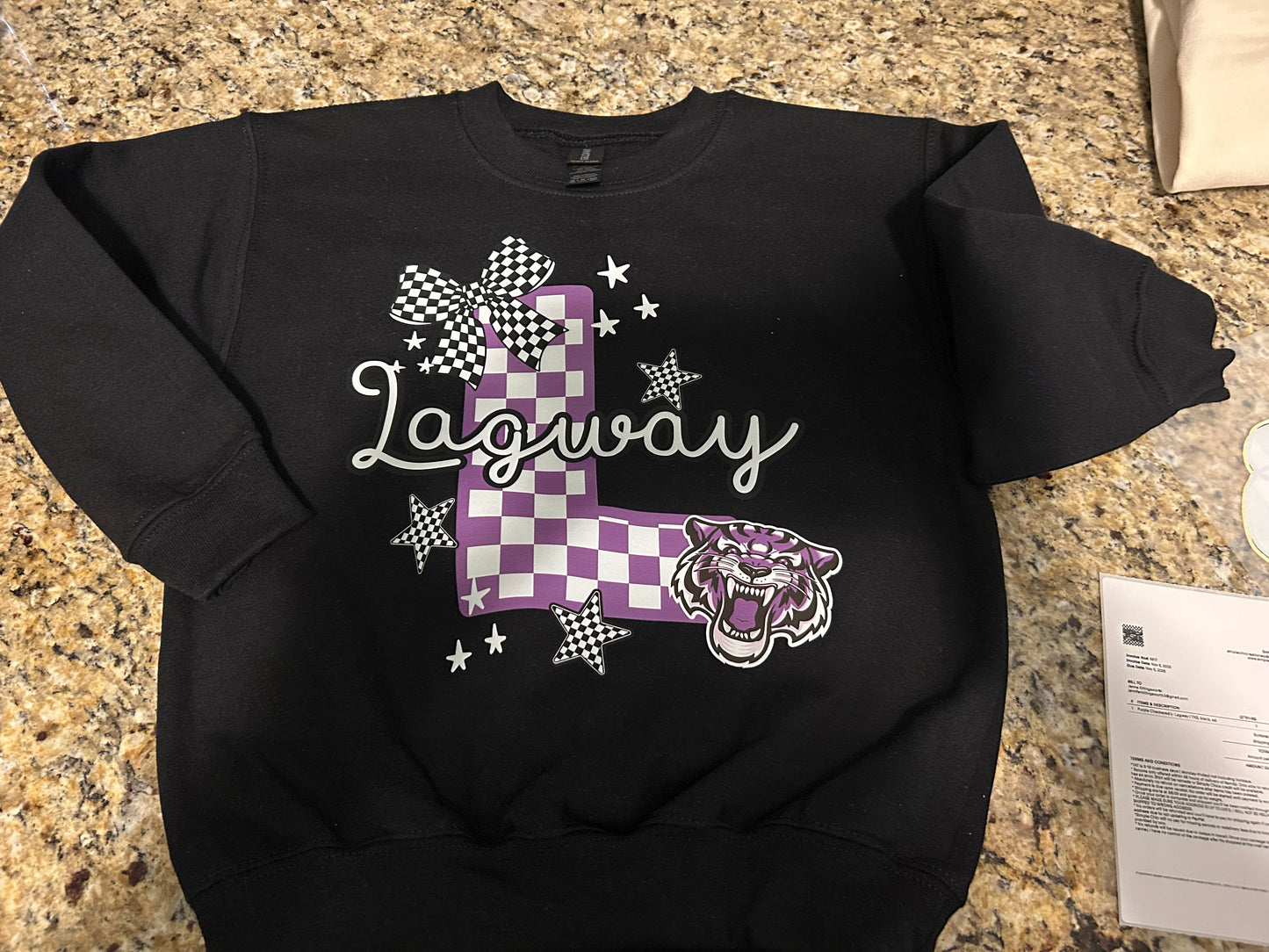 Purple Checkered L - Lagway